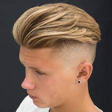 Slicked-Back Undercut barbershop soest